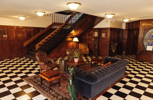 East Boulder Hotel | The Boulder Broker