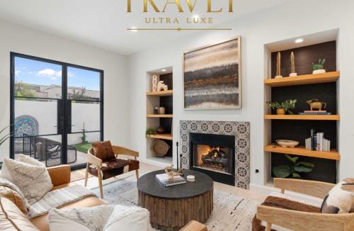 Camelback Park Estates House | The Casa Del Sol Experience - Old Town Villa