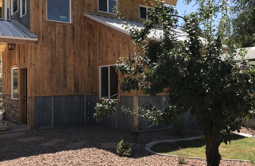 Orderville Cabin | The Cowboy Boot Shop