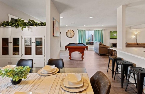 Trail West House | The EARLL - Old Town Scottsdale + Heated Pool + Hot Tub