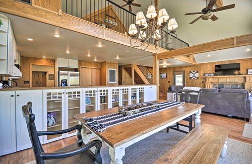 Red Lodge House | ‘The Front Porch’ 20-Acre Country Home w/Mtn View