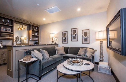 Whitefish Condo | The Galleries Lodging Downtown Whitefish Suite 201 | 1 Bed, 1 Bath