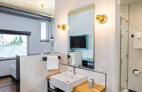 Downtown Bozeman Hotel | The LARK Bozeman