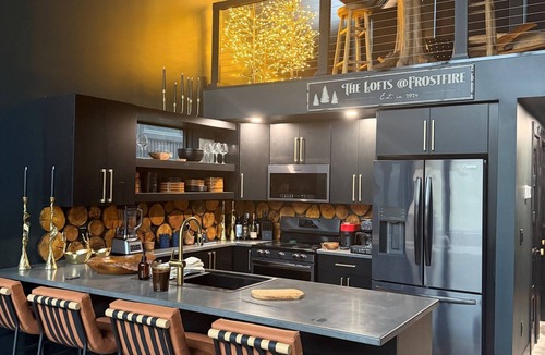 Maida Cabin | The Lofts @ Frost Fire- Cabin A