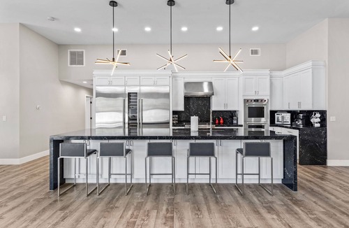 Arcadia House | The Montecito Main | Luxury Villa in Old Town