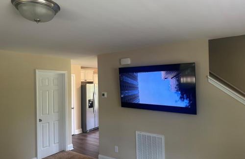 Southmont House | The Red Nest at High Rock Lake