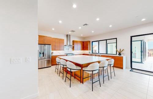 Dove Mountain House | The Sunrise Perch