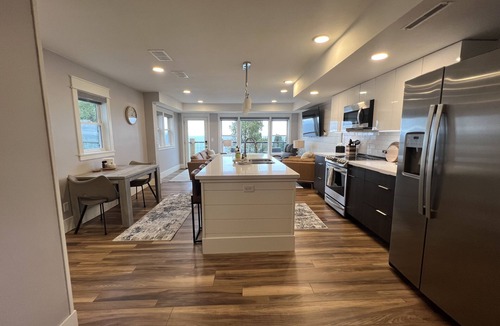 Lakeside - Lester Park Villa | The Vue on Lake Superior I Sunrise & Sunset Views I by Relax Open Air
