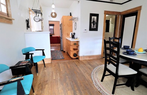 West University House | The Wildcat, cozy spot near U of A