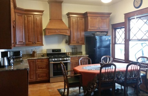 Three Forks Apartment | Thee Forks Mt. Historic 1910 Bryant Hotel 28 Minutes From Bozeman Montana