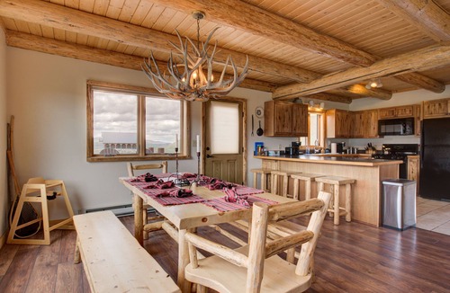 Cameron House | This Large, Friendly Home Offers Private Madison River Access/Views 4+4 Near YNP