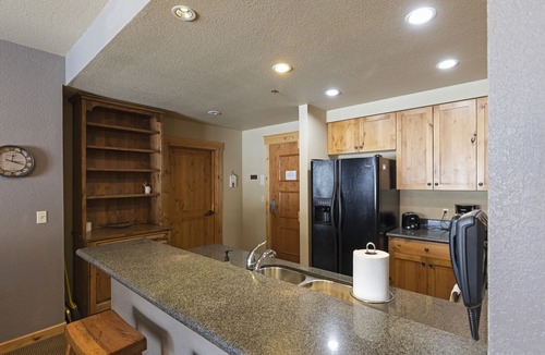 Whitefish Condo | Top floor ski condo with direct ski in and out. Hiking and biking too! Hot tub