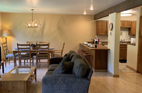 Steamboat Springs House | Townhome 2 bed/2.5 bath w/Attached Heated Garage- < 2 miles to Yampa Med Ctr