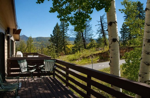 Purgatory House | Townhome just a Short Walk to Slopes at Purgatory Ski Resort, WiFi, Grill