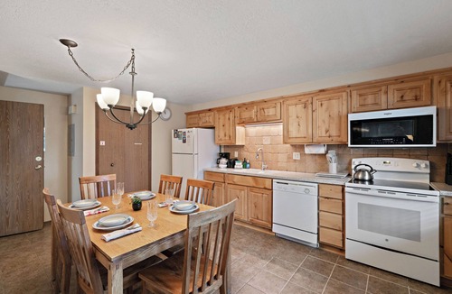 West Yellowstone House | Trapper 8