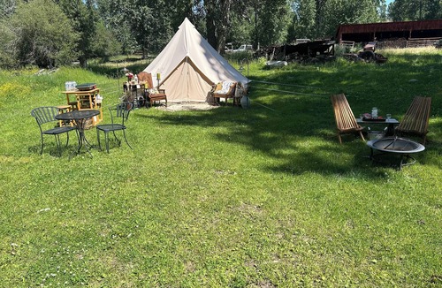 Absarokee Cabin | Unique Montana Glamping Experience