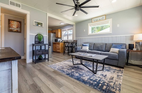 Cody House | Updated 2-bedroom home in Cody, WY! Sleeps up to 6, with A/C