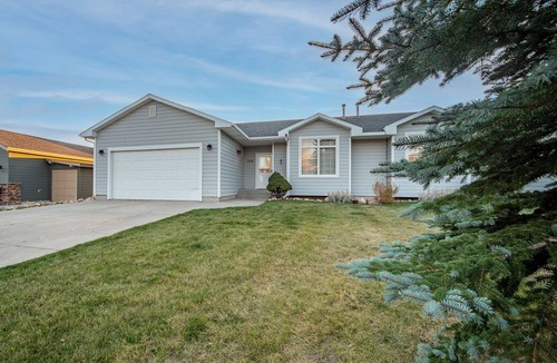 Red Lodge House | Updated Family Friendly Townhome w/Hot-Tub
