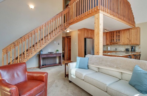 Fraser House | Updated Fraser Mountain Cabin