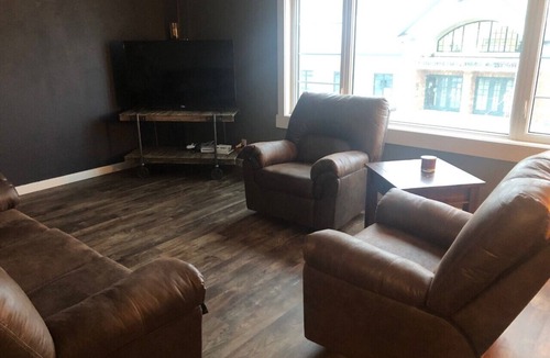 Harvey Apartment | Upscale Main Street Apartment with City Views