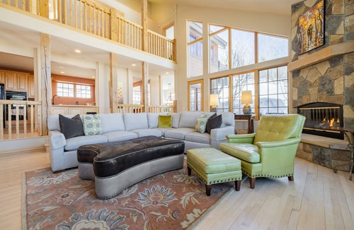 Eagle-Vail Cabin | Vail View by AvantStay | Minutes from Beaver Creek