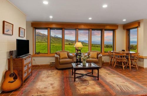 Livingston House | Valley View Lodge