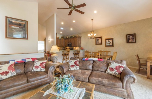 Ouray House | Walk to Downtown + Ouray Hot Springs | Private Balcony