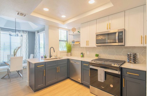 Kierland Condo | Walk to Kierland Golf! Remodeled 2BR Luxury Suite