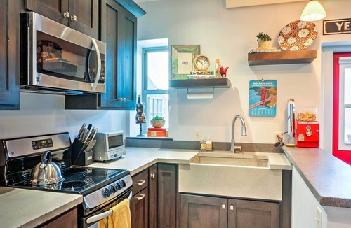 Livingston Apartment | Walkable Studio Apartment in Downtown Livingston!