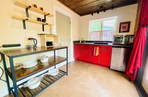 Lyons House | Walkout Basement from a Superhost!