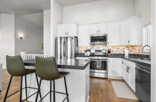 Sunset Heights House | Wasatch Ridge Retreat | Central | Fenced Backyard