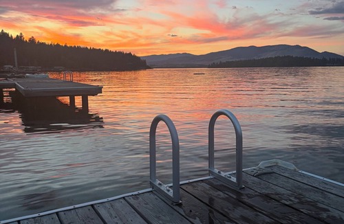 Polson Cabin | Waterfront cabin with wifi