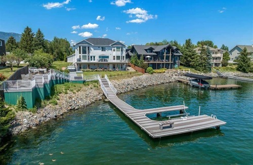 Sandpoint House | Waterfront | Private Dock | Boat Lift | Hot Tub AC