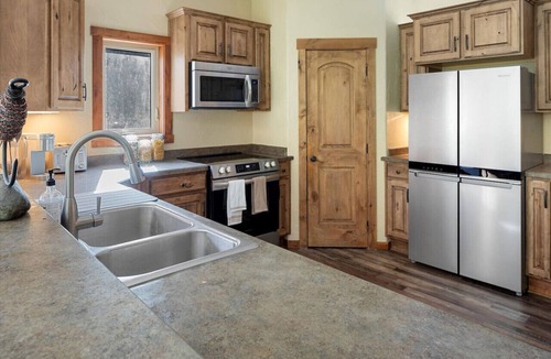Missoula Apartment | * * *Waters Edge Lodge* * *