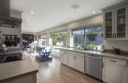 Sierra Bonita House | WELCOME TO YOUR ELEGANT OASIS AWAY FROM HOME!