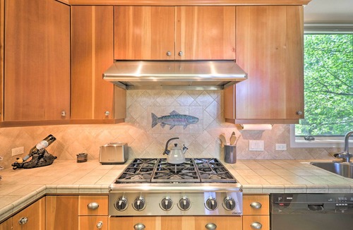 West Glacier House | West Glacier Home w/Majestic Mountain Views!