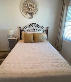 North Park Central House | West Mitchell