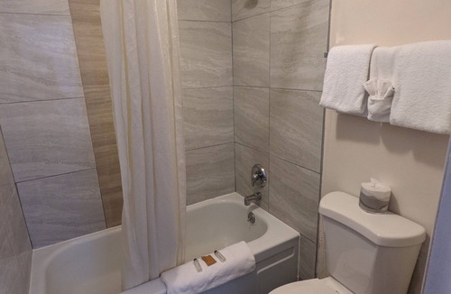 Green River Hotel | Western Inn