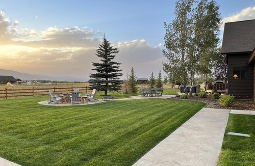 Victor House | Wild Mustang Ranch