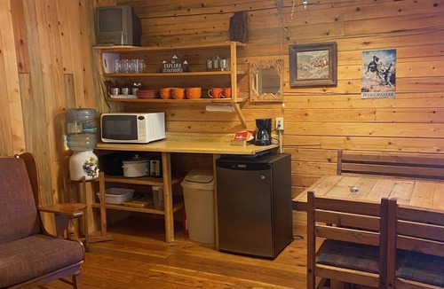 Columbia Falls Cabin | Willow Cabin at Columbia Mountain Ranch❤