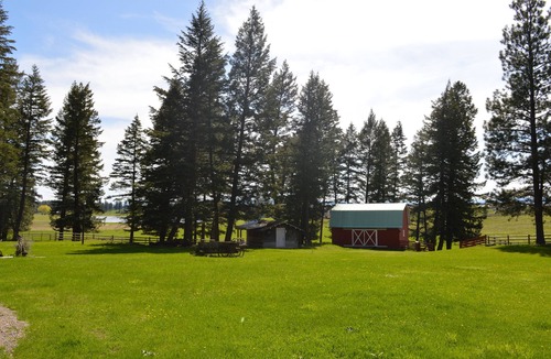 Columbia Falls Cabin | Willow Cabin at Columbia Mountain Ranch❤