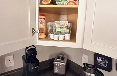 Delta House | Your Home Away From Home Quiet, Modern, & Open 2