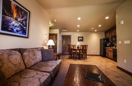 Zion National Park South Entrance Apartment | Zion Park Retreat | 1 Unit | 0.7 Miles to Zion Nature Center and Hiking Trails