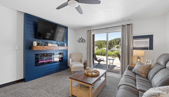 2 bedroom/2 bath condo with full kitchen in the heart of the Black Hills.
