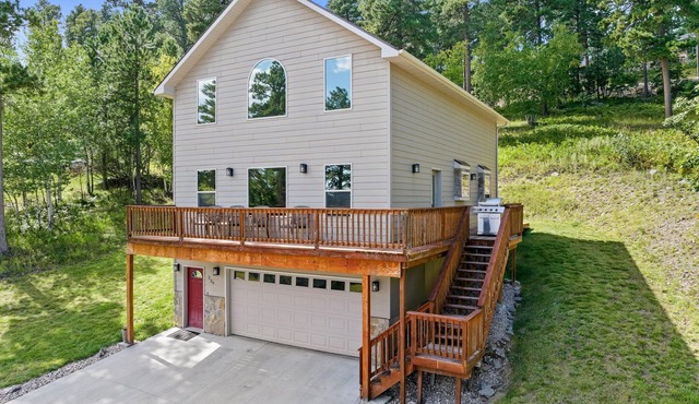 3 King Beds | Game Room | Heated Garage | Trails