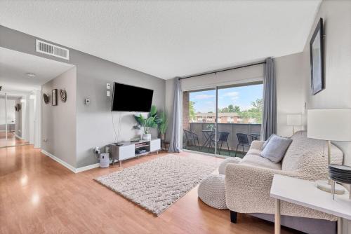 Boulder Basecamp - Cozy 2BR Near Trails & Town