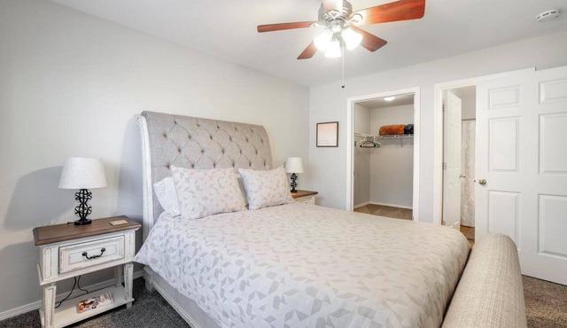 Charming 2-bedroom apartment in peaceful Twin Falls with AC, WiFi