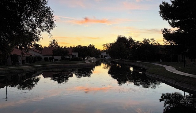 Charming 3-bedroom Home on the water - Gated 45+ Community