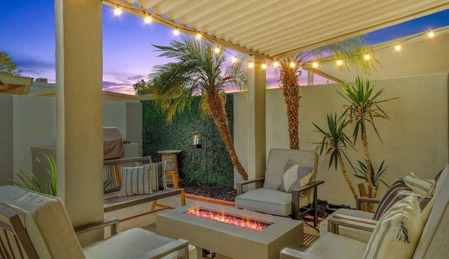 Chateau Scottsdale- Central to Old Town! King bed!