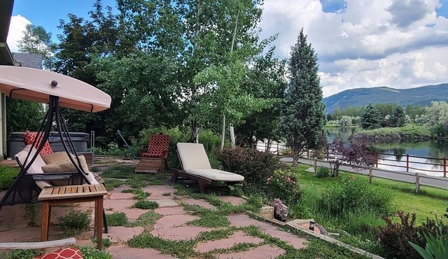 Comfortable Lake House with Luxury Amenities - near everything Aspen to Glenwood